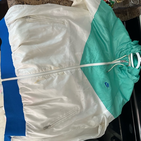 Vintage Nike windbreaker from 2005 - Picture 2 of 3